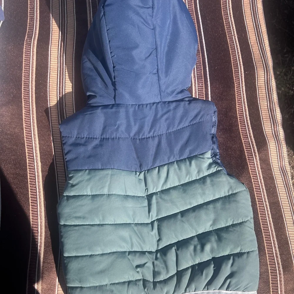 Stylish Navy and Teal Kids Hooded Vest - Picture 2 of 3
